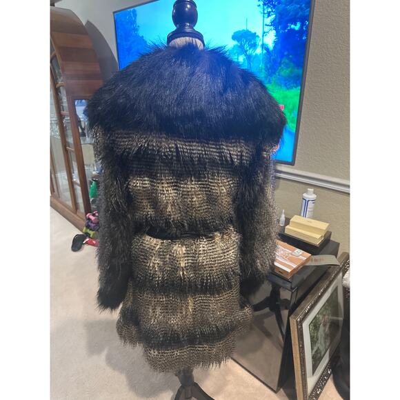 ⭐️ Women’s Donna Vinci Brown / Black / Cream Faux Fur Coat Size S/M Old Money - Picture 4 of 6